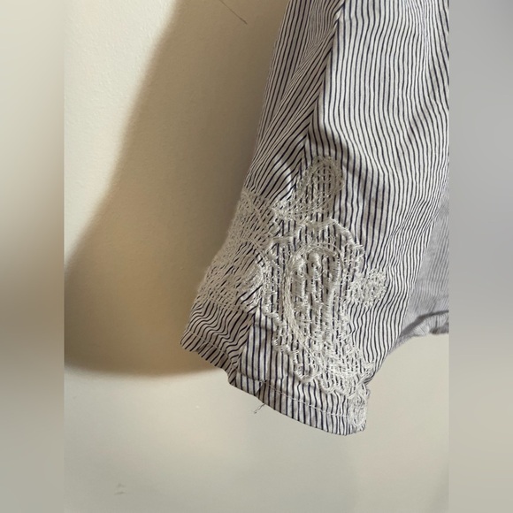 GUESS Striped Sheer Long Sleeve Button Down Western Shirt Sz Lg Pearl Snap Lace - Picture 5 of 12